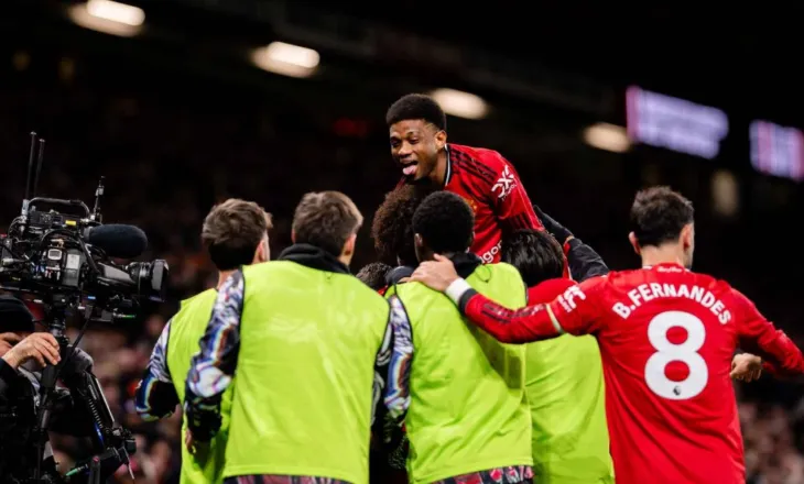 Njerëzit e afërt e ndalojnë sulmuesin e njohur të transferohet te City, por duhet të shkojë te Man. United