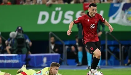 “Nuk do habitesha nëse Hoxha do të çonte Shqipërinë në Botëror, kanë short të favorshëm”, ish-trajneri i Arbërit: Është djalë fisnik, këmbëngula për ta transferuar