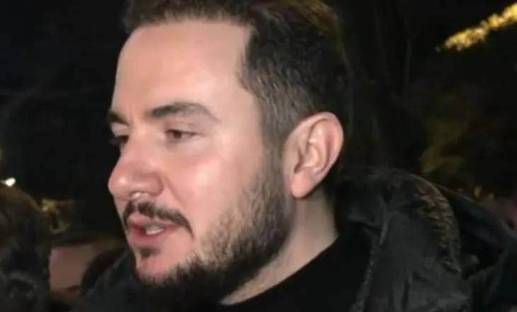 “Nuk më përjashton dot njeri”, Salianji: Sot jam këtu për protestë, por do të vazhdoj foltoret e mia