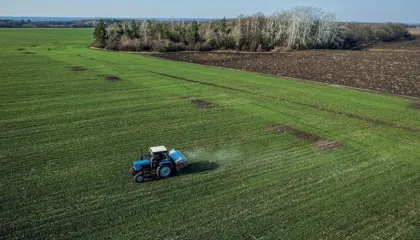 Nuk ndalet rënia e bujqësisë dhe industrisë, rritja po vjen nga sektori i paqëndrueshëm