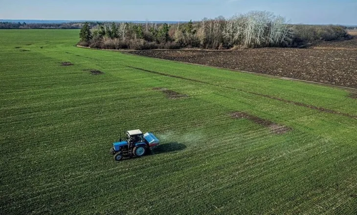 Nuk ndalet rënia e bujqësisë dhe industrisë, rritja po vjen nga sektori i paqëndrueshëm