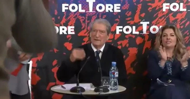 “O Florjana po ti s’më dëgjon?”/ Incident gjatë takimit të Berishës, anëtari akuza Kryetares së Njësisë 9: Më ke sharë, kërcënu dhe…