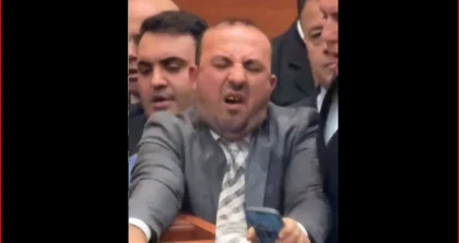 “O u q****a r**t se vdiqa”/ Në siklet të madh gjatë seancës plenare, deputeti Korreshi bëhet viral (VIDEO)