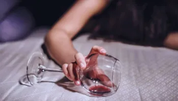 OBSH: 1 në 3 vdekje nga lëndimet në Europë shkaktohet nga alkooli