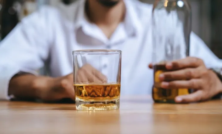 OBSH: Një e treta e vdekjeve në Europë lidhen me alkoolin