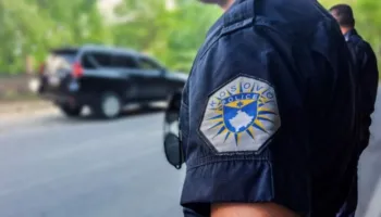Operacion policor kundër korrupsionit/ Sveçla: Janë arrestuar disa zyrtarë të lartë publikë, mes tyre dhe një…