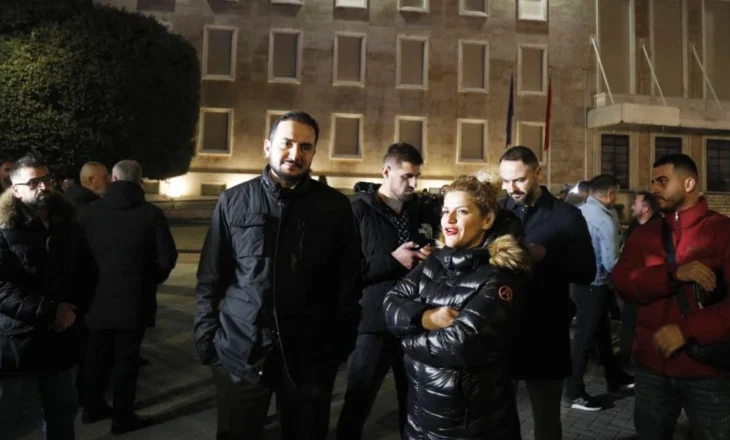 Opozita mban “Foltoren 2” para Kryeministrisë, i pranishëm dhe Ervin Salianji, zbut raportet me Berishën?