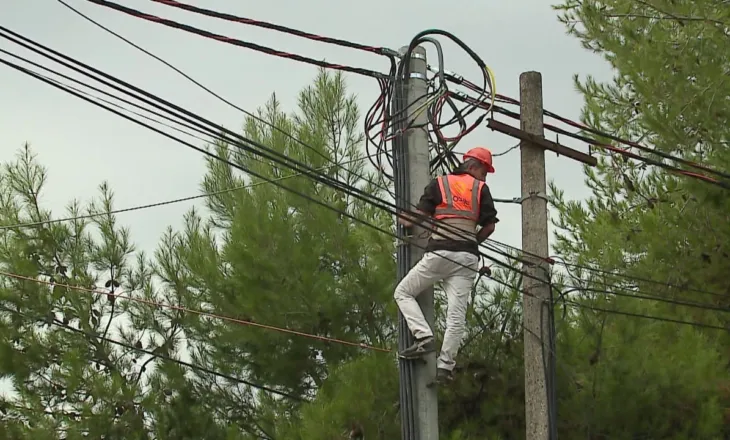 OSHEE, 1600 punonjës në terren/ Masat për të garantuar energji, pritet mbingarkesë natën e ndërrimit të viteve