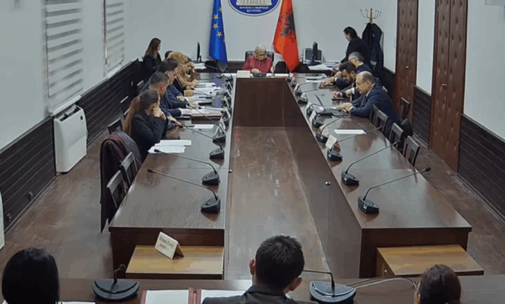 Paketa fiskale merr ‘ok’ në Komisione! PD: të përjashtohen ndërtimet. Braçe: Hapësirë për pastrim parash