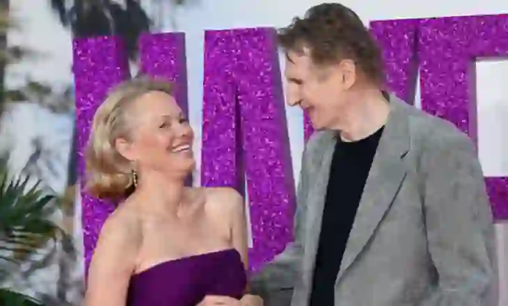 Pamela Anderson flet hapur për romancën e saj me Liam Neeson, tregon sa zgjati lidhja