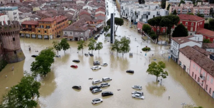 Paralajmërimi në Itali, priten reshje të dendura shiu dhe stuhi të forta, ja zonat më të rrezikuara