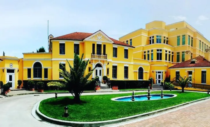 Paralajmëron Ambasada e SHBA në Tiranë: Martesa për dokumente emigracioni dënohet