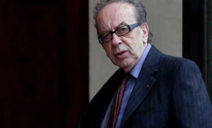 Parisi nderon Ismail Kadare me pllakë përkujtimore në bulevardin “Saint-Michel”