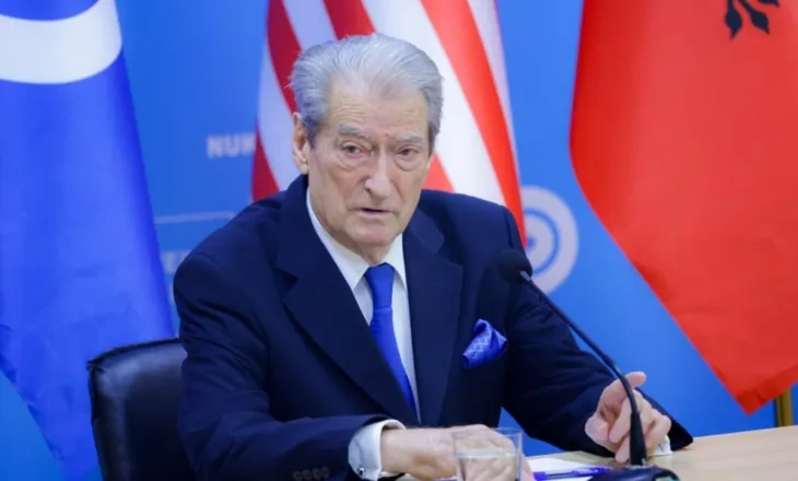 “Parlamenti nuk ekziston”, Berisha paralajmëron: Protestat do të diversifikohen me greva urie