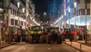 Pas Francës protesta e fermerëve mbërrin edhe në Belgjikë, 150 traktorë “pushtojnë” rrugët e Brukselit
