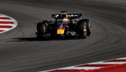 Pasi humbi titullin, Verstappen braktis edhe numrin e vjetër, ja numri që do të mbajë në makinë sezonin e ri