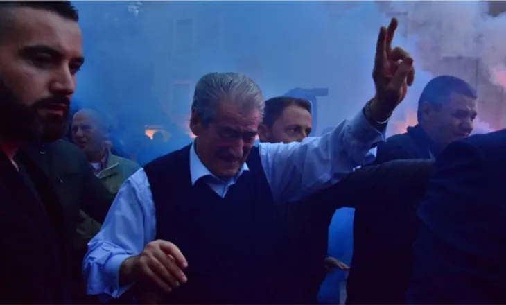 PD sot në protestë kombëtare përpara Kryeministrisë