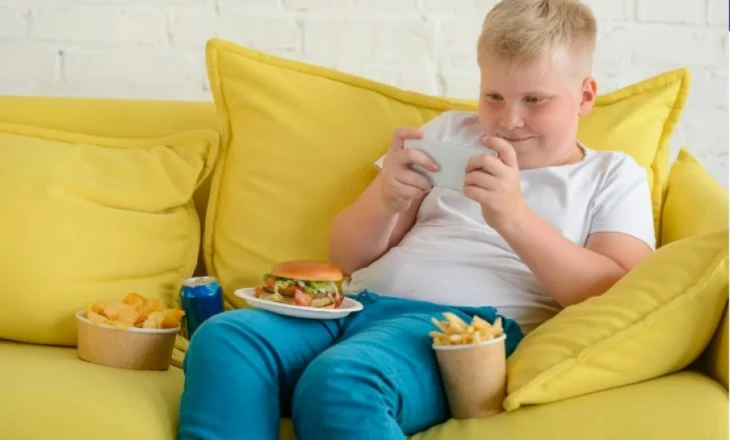 Pediatërit në Holandë paralajmërojnë për rritje alarmante të numrit të fëmijëve obezë