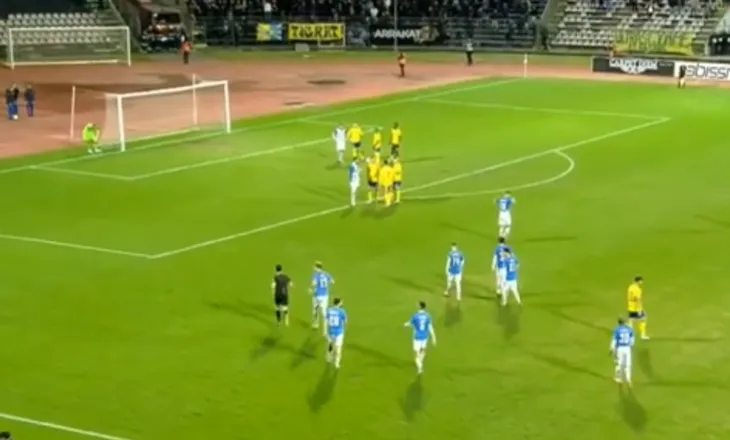 Penalltia e kontestuar nga Tirana! Elbasani barazon me bardheblutë, Vllaznia fiton mes dramës me Flamurtarin