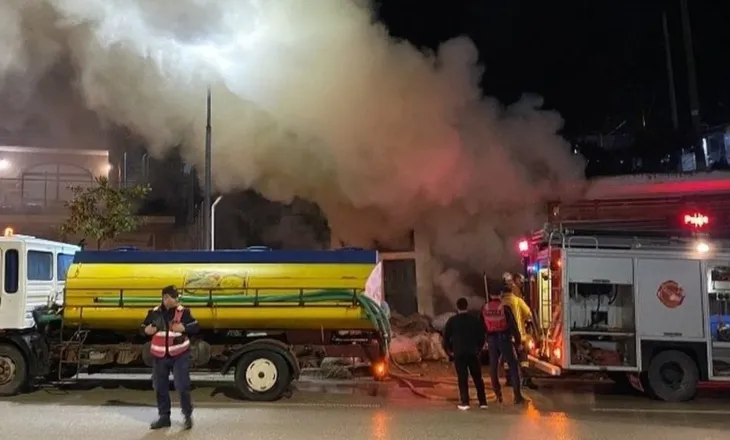 Përfshihet nga flakët magazina e bimëve medicinale në Malësinë e Madhe