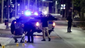 Përleshje në mes të Athinës, plagosen rëndë me thikë shqiptari dhe i mituri (Detaje)