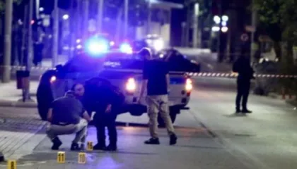 Përleshje në mes të Athinës, plagosen rëndë me thikë shqiptari dhe i mituri (Detaje)