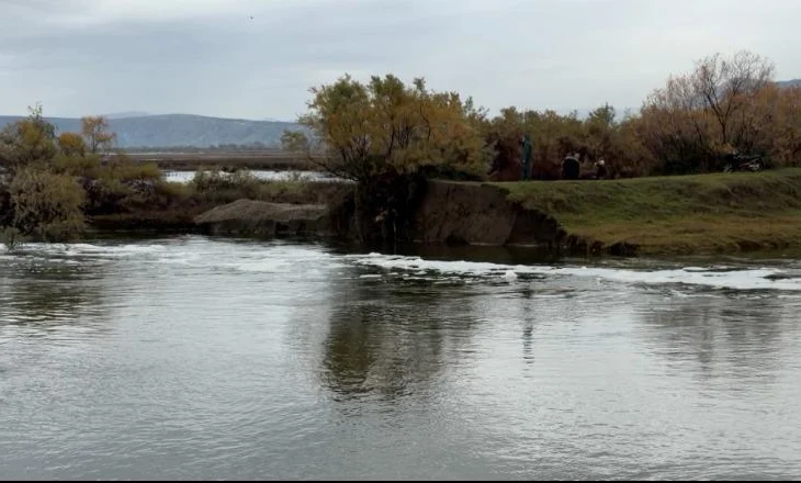 Përmbytja në Lezhë nga papërgjegjësia e institucioneve, ‘ping-pong’ mes bordit të kullimit dhe zonave të mbrojtura