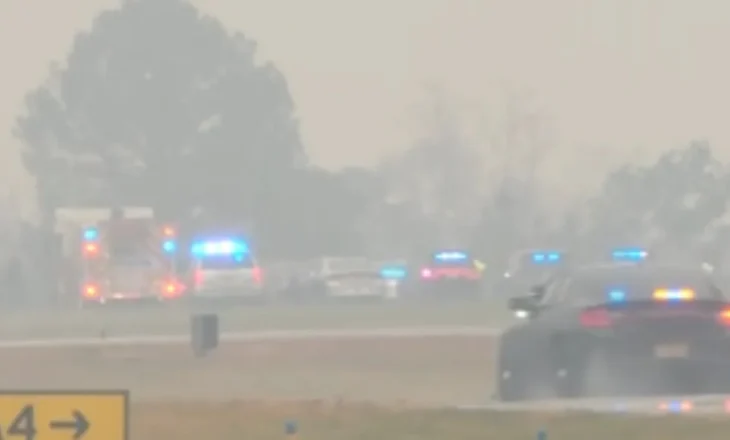 Përplaset avioni në aeroportin  e Karolinës së Veriut, disa të vdekur, autoritetet: Shpërtheu në flakë