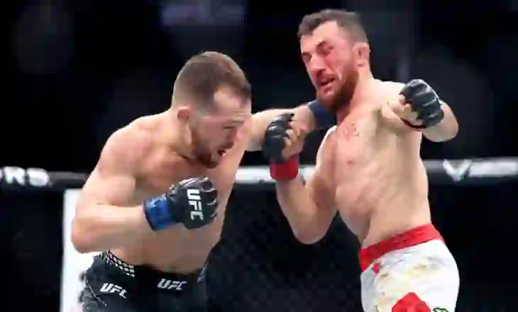 Petr Yan hakmarret ndaj Dvalishvili dhe rikthehet kampion bote, Joshua Van rrëmben titullin në peshën “flyweight”