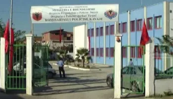 Plagoset me thikë pronari i një agjencie udhëtimesh në Kavajë, ndalohet autori