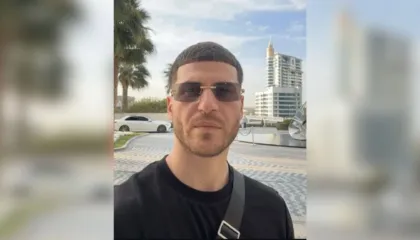 Plagosja me armë zjarri e personazhit të njohur Tik Tok-ut, zbulohet dinamika e ngjarjes: Tre persona u afruan me makinë, më pas…