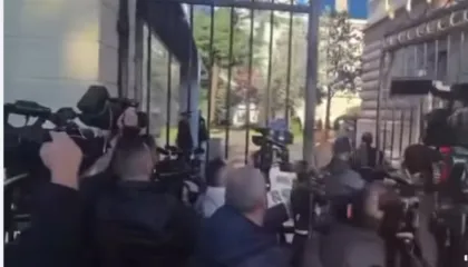 ‘Po censurohet media’, Zhupa denoncon Gardën e Republikës: Po sillen si ‘ushtar partie’