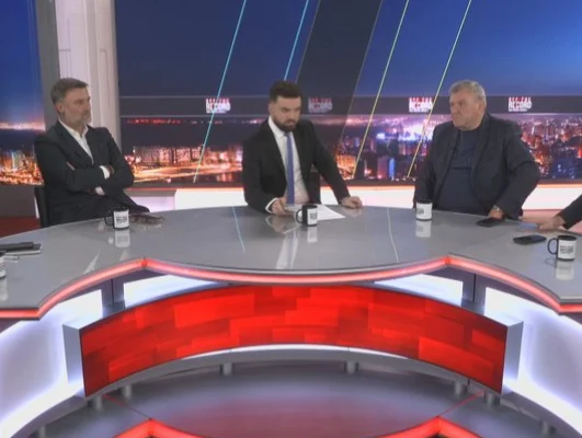 “Po fyen demokratët, ke punuar me ta”/ Debati mes Dukës dhe Alibeajt: Mos e quaj PD kasolle se është turp