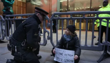 Po merrte pjesë në një protestë pro-Palestinës, vihet sërish në pranga aktivistja e njohur Greta Thunberg në Londër
