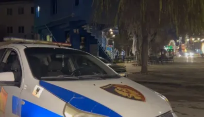 Policia aksion në Korçë, arrestohet me armë zjarri në një lokal 31-vjeçari, i riu i përfshirë në disa ngjarje kriminale