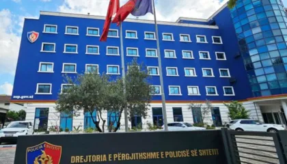 Policia e Shtetit shpërblen me 30 mijë lekë efektivët e angazhuar gjatë sezonit turistik