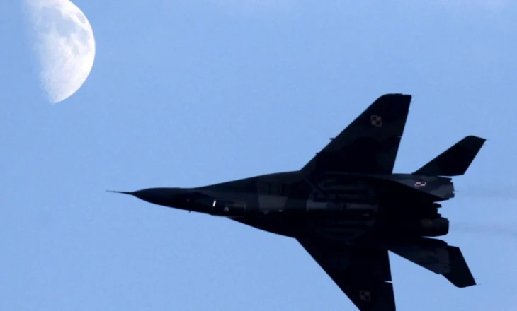 Polonia synon të këmbejë avionët sovjetikë me dronët ukrainas