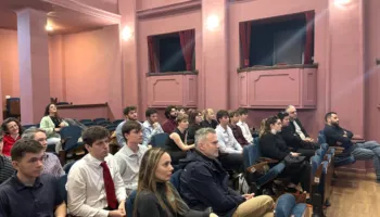 Prezantohen rezultatet e kërkimit mbi përvojën e vizitorëve në dy site të trashëgimisë kulturore