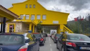 Protesta e fermerëve grekë, bllokohet për 4 orë rruga Kapshticë-Selanik