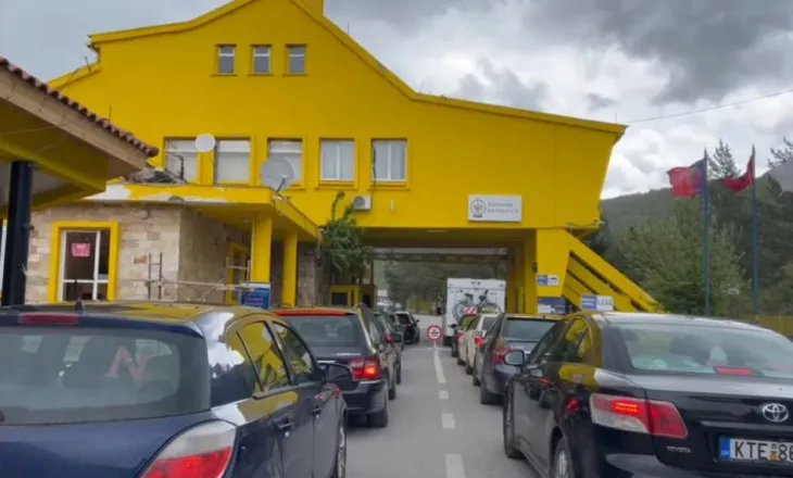 Protesta e fermerëve grekë, bllokohet për 4 orë rruga Kapshticë-Selanik