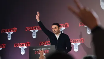 Protesta e PD, Belind Këlliçi: Do ta largojmë Edi Ramën pa na u dridhur qerpiku