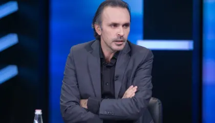 Protesta e PD-së para Kryeministrisë, analisti: Fitoi Berisha, por jo opozita