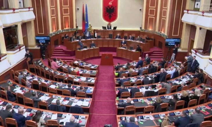 Provat sekrete të SPAK për Ballukun në kasafortën e Kuvendit, Peleshi: Do hapen në praninë e prokurorit. PD: Duam USB-në. Ja strategjia e PS në mbledhjen e Këshillit