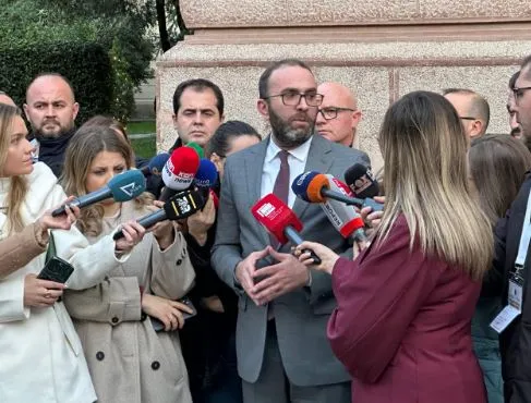 ‘PS kërkon ta shtyjë imunitetin e Ballukut’/ Bardhi: Deri atëherë, Belinda e ka ngrënë gjelin e detit dhe dëshmitarët