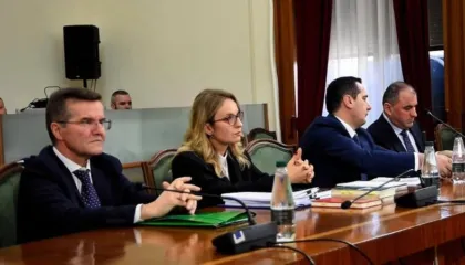 PS–PD dakord për shtyrjen e mbledhjes për Ballukun, SPAK: “USB-në sekrete” mund ta marrin anëtarët e ‘Mandateve’