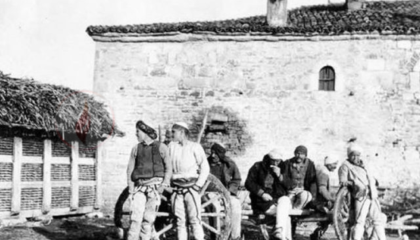 Pse ndër shqiptarë, myslimanët përdornin emra të krishterë dhe të krishterët emra myslimanë?