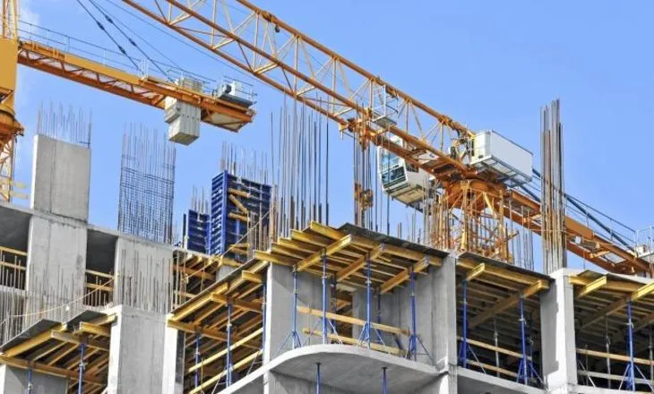 Punëtori i ndërtimit humb jetën në Durrës, drejtuesi teknik i kompanisë nën hetim