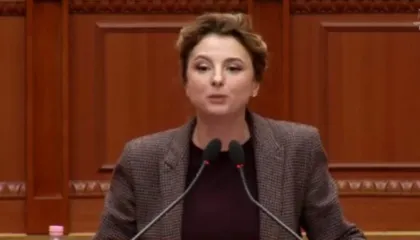 “Qeveri e kapur nga aferat”, Xhixho rendit skandalet dhe akuzon Ramën për mbrojtje politike: S’mund të bëjë më..