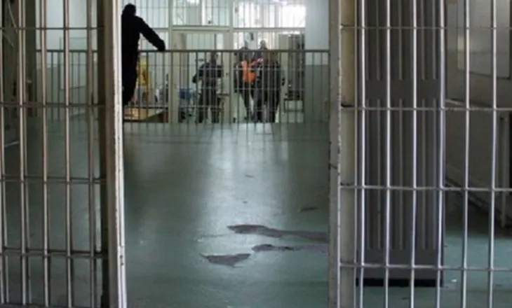 Qeveria garanton policë sigurimi për 4595 punonjës të sistemit të burgjeve për tre vite