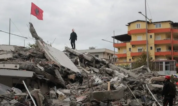 Qeveria miraton mbi 220 mln lekë për rindërtimin e banesave të dëmtuara nga tërmeti në Durrës dhe Shijak